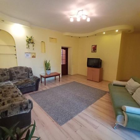 3К. Квартира На Сумской Kharkiv Exterior photo