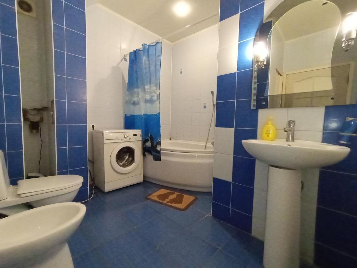 3К. Квартира На Сумской Kharkiv Exterior photo